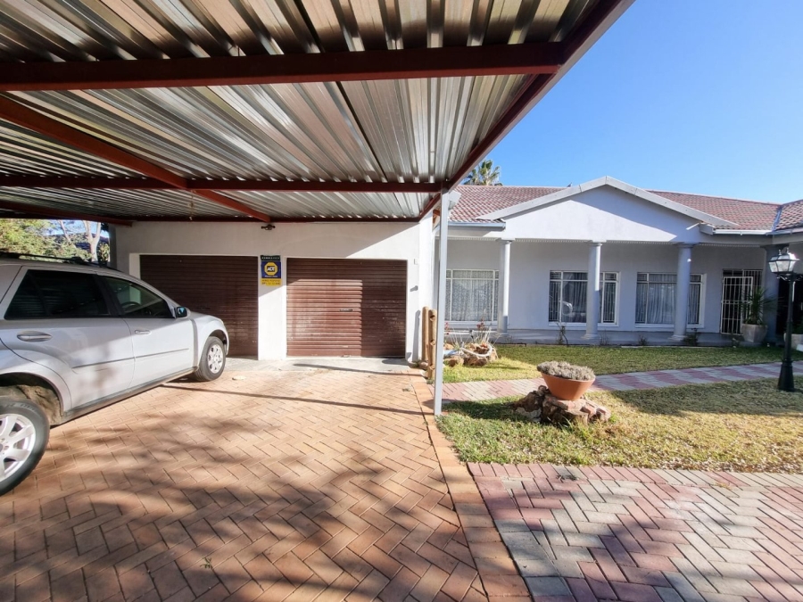 4 Bedroom Property for Sale in Fichardt Park Free State